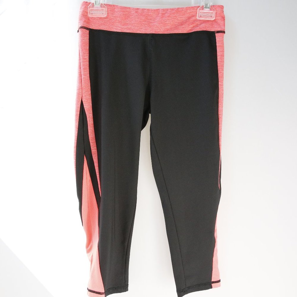 Pink Buoy - Cropped Athletic Leggings